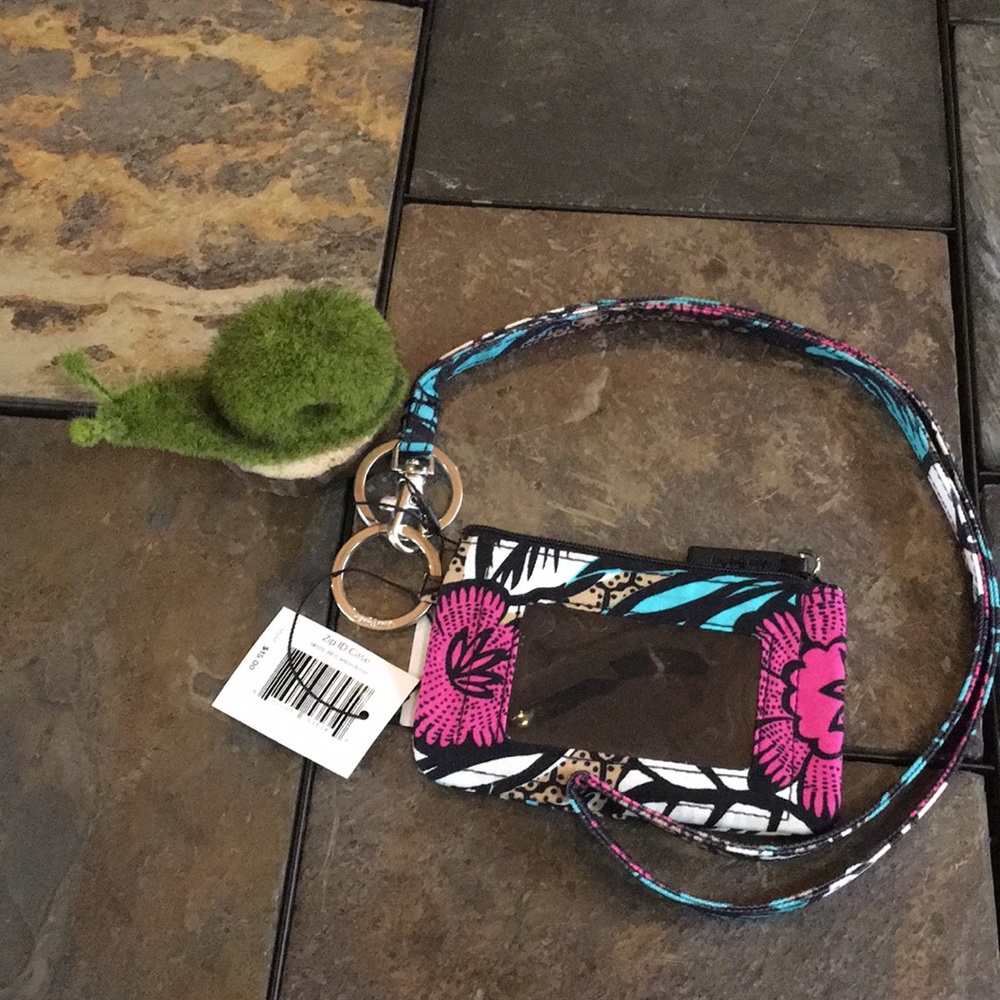 NEW- VERA BRADLEY lanyard and zip ID case